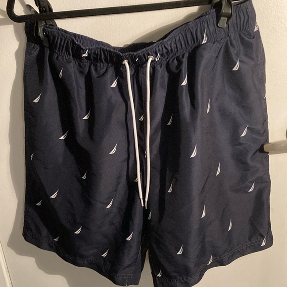 🍁 NAUTICA  MENS Swim Beach shorts 3 pockets •Size XL - Picture 2 of 7